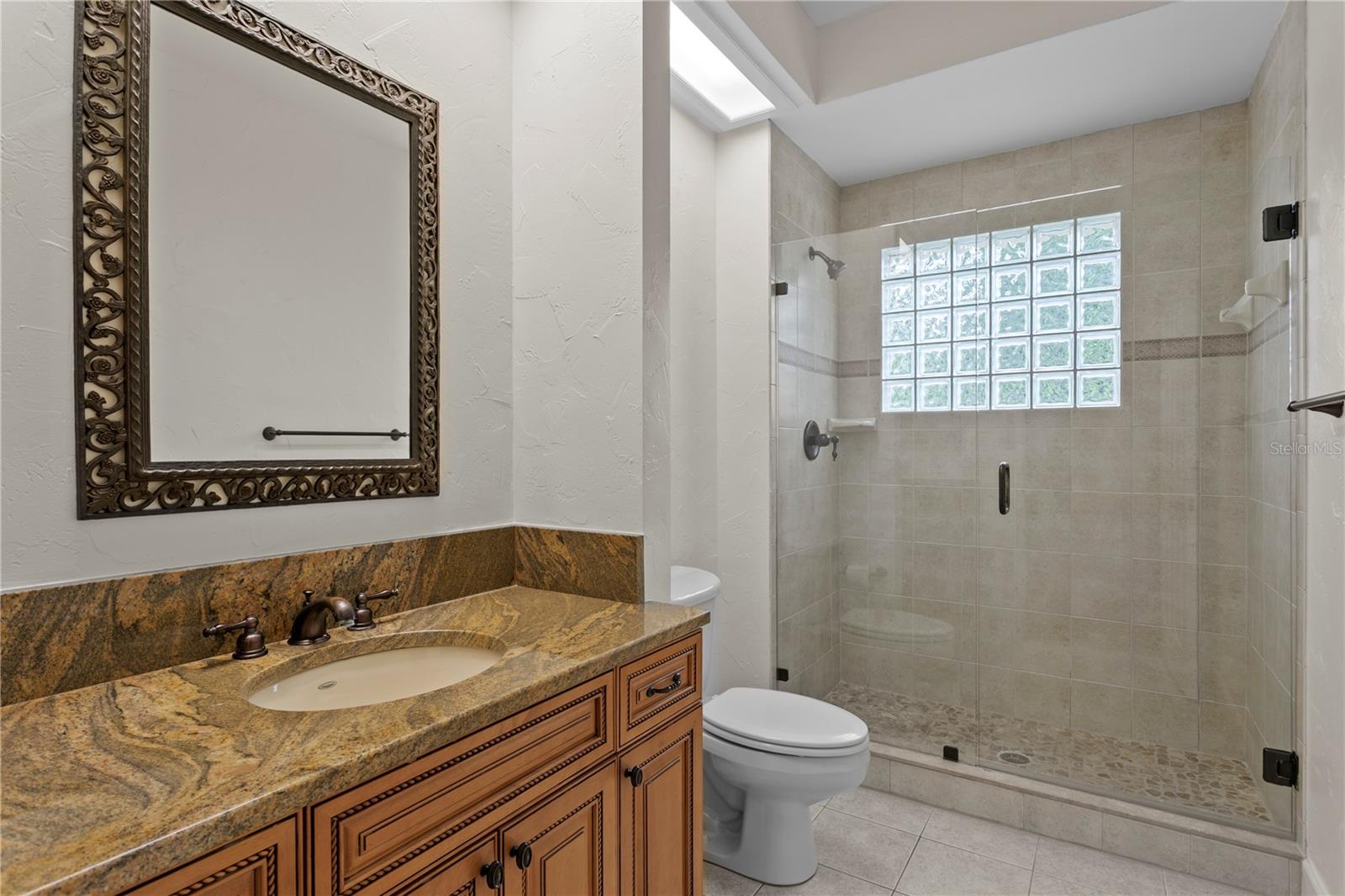 2915 W BAYSHORE CT #1/2