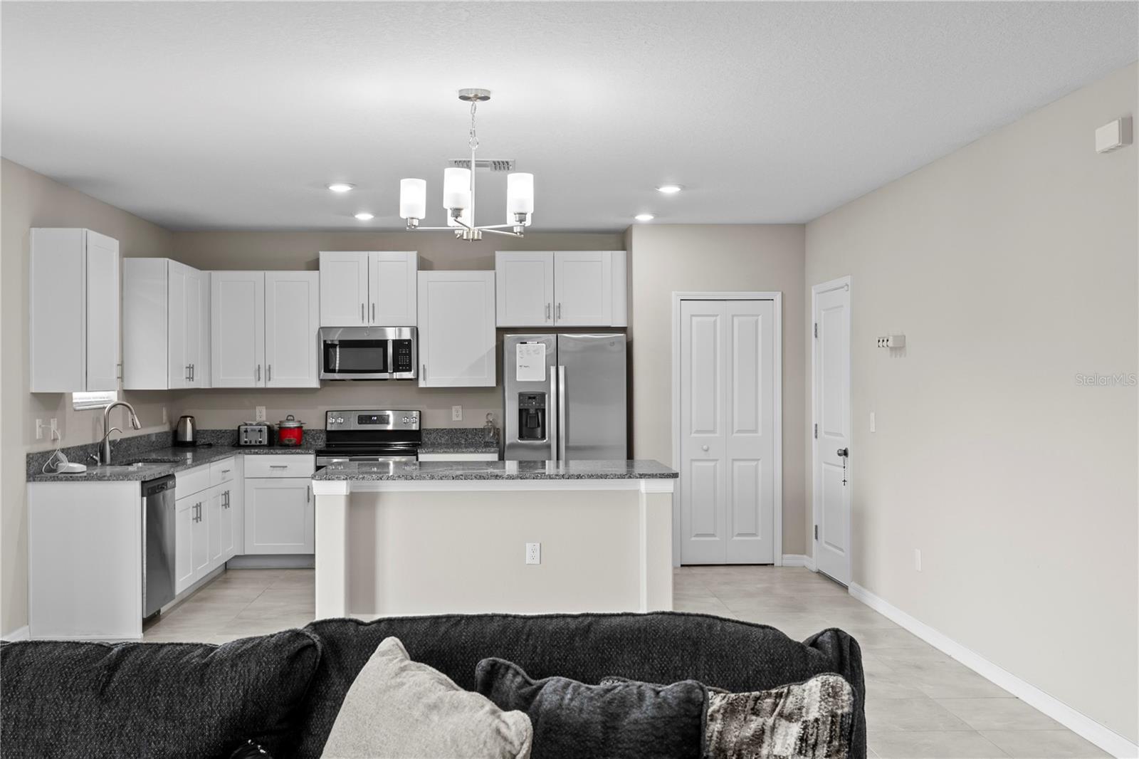 7109 PARADISE ISLAND CT