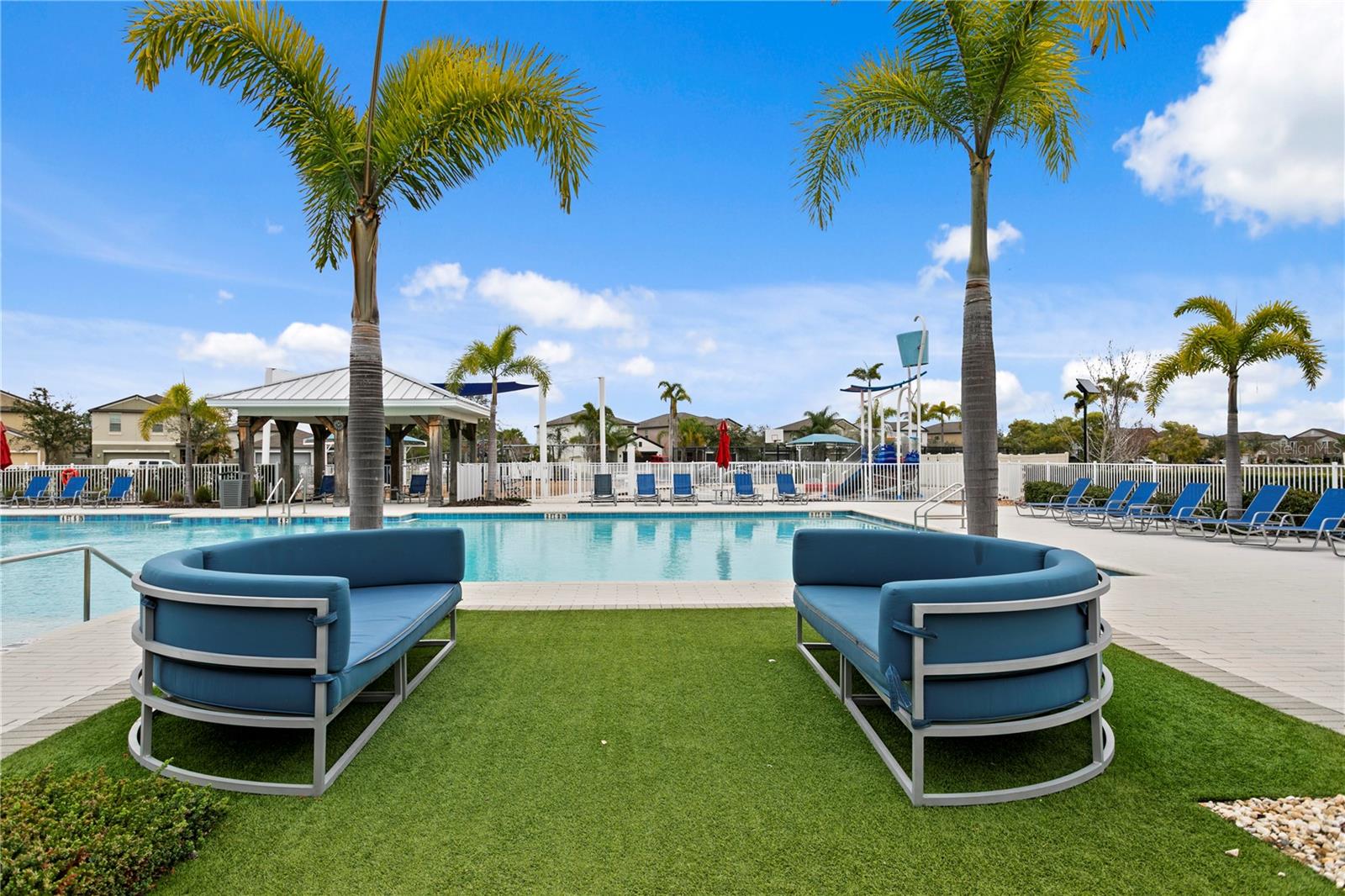 7109 PARADISE ISLAND CT