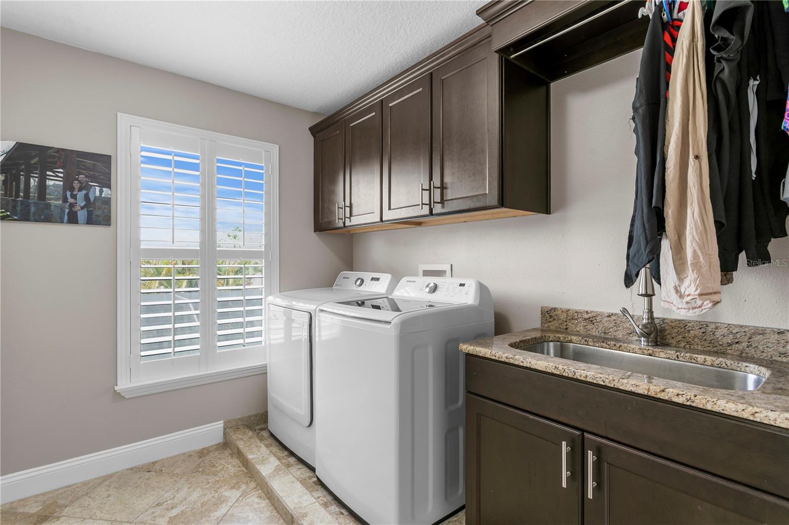 10121 KINGSBRIDGE AVE