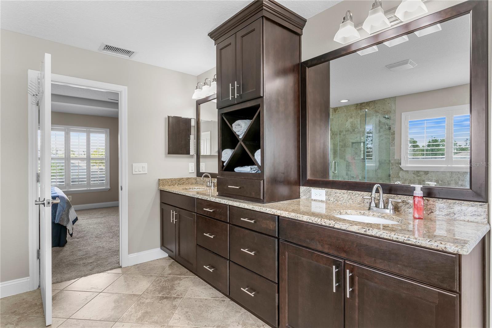 10121 KINGSBRIDGE AVE