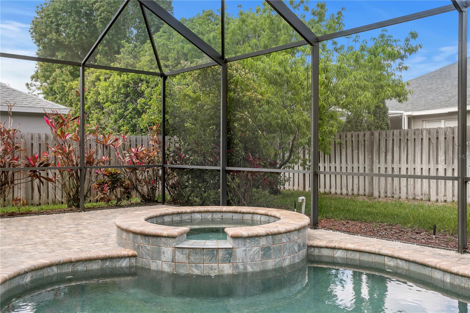 10121 KINGSBRIDGE AVE