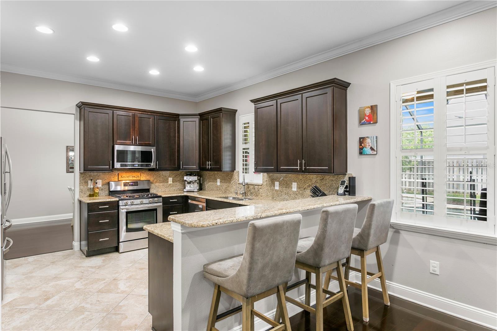 10121 KINGSBRIDGE AVE