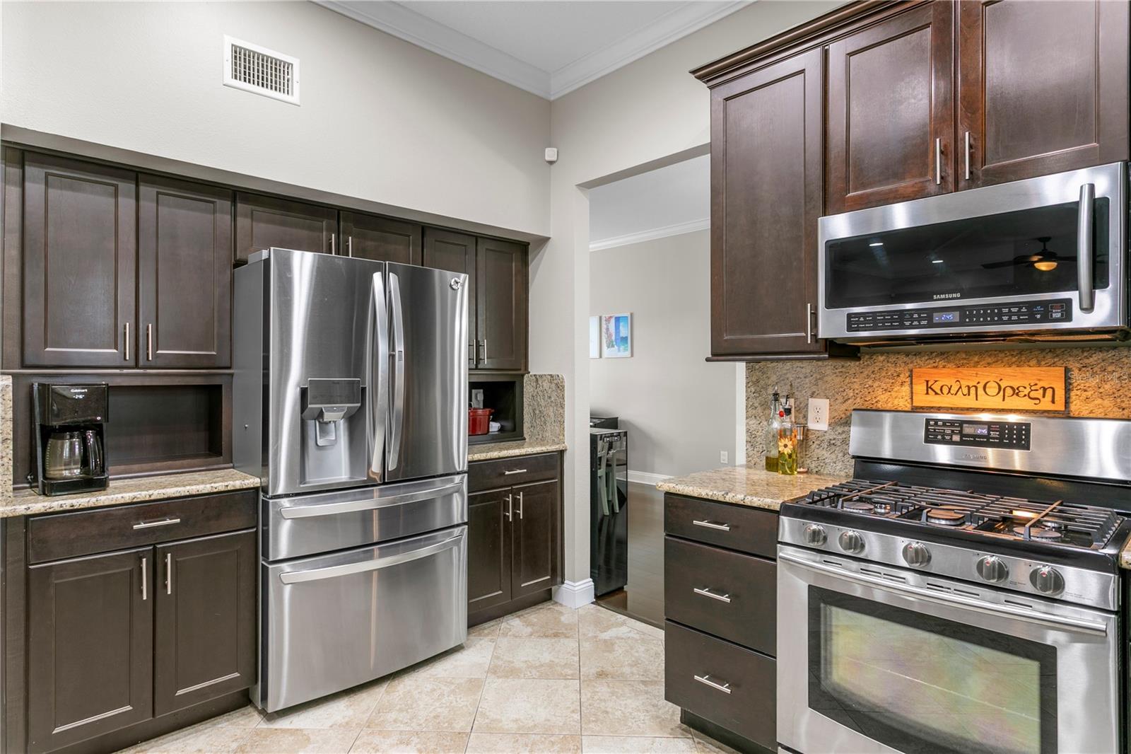 10121 KINGSBRIDGE AVE