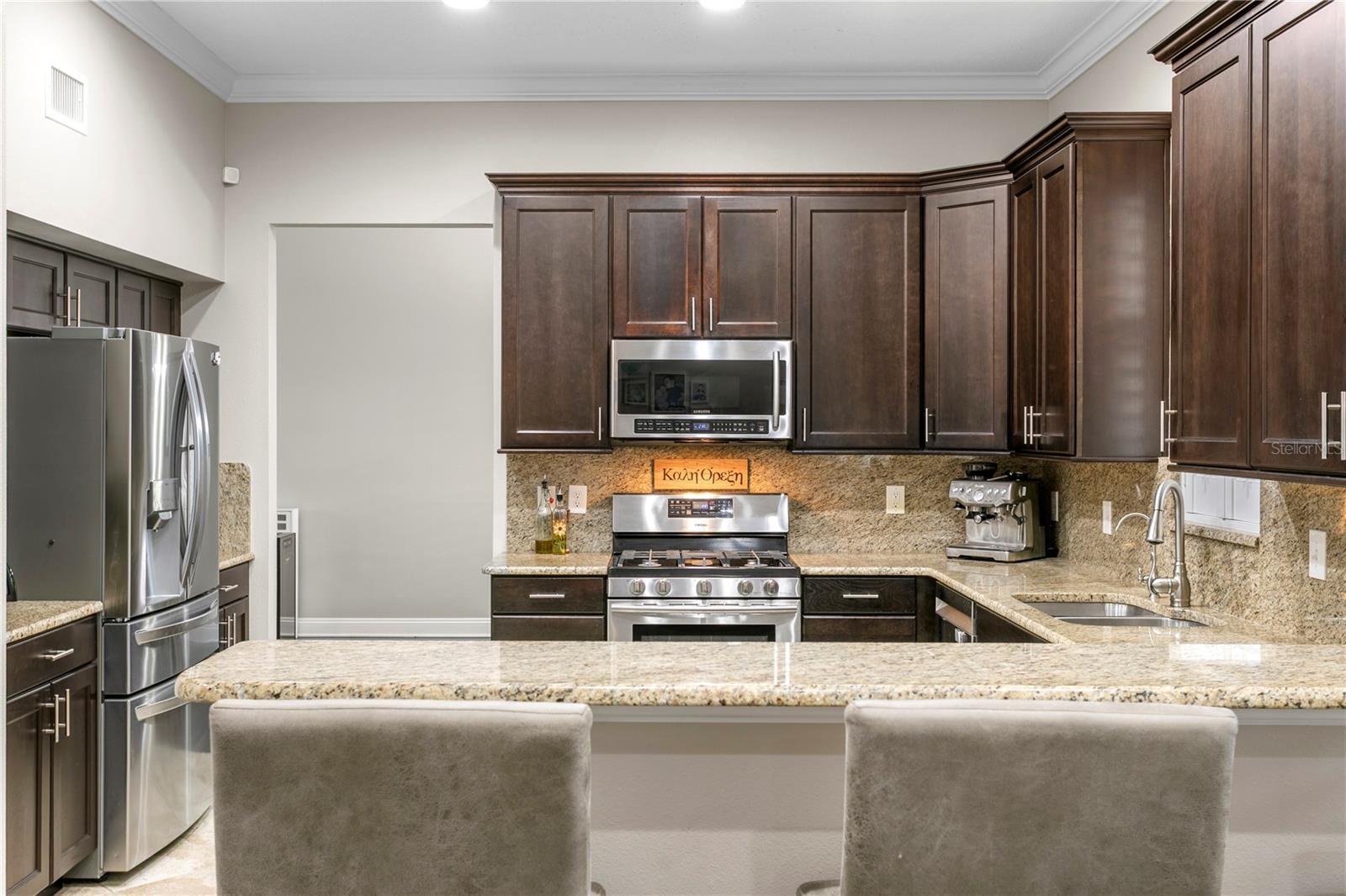 10121 KINGSBRIDGE AVE