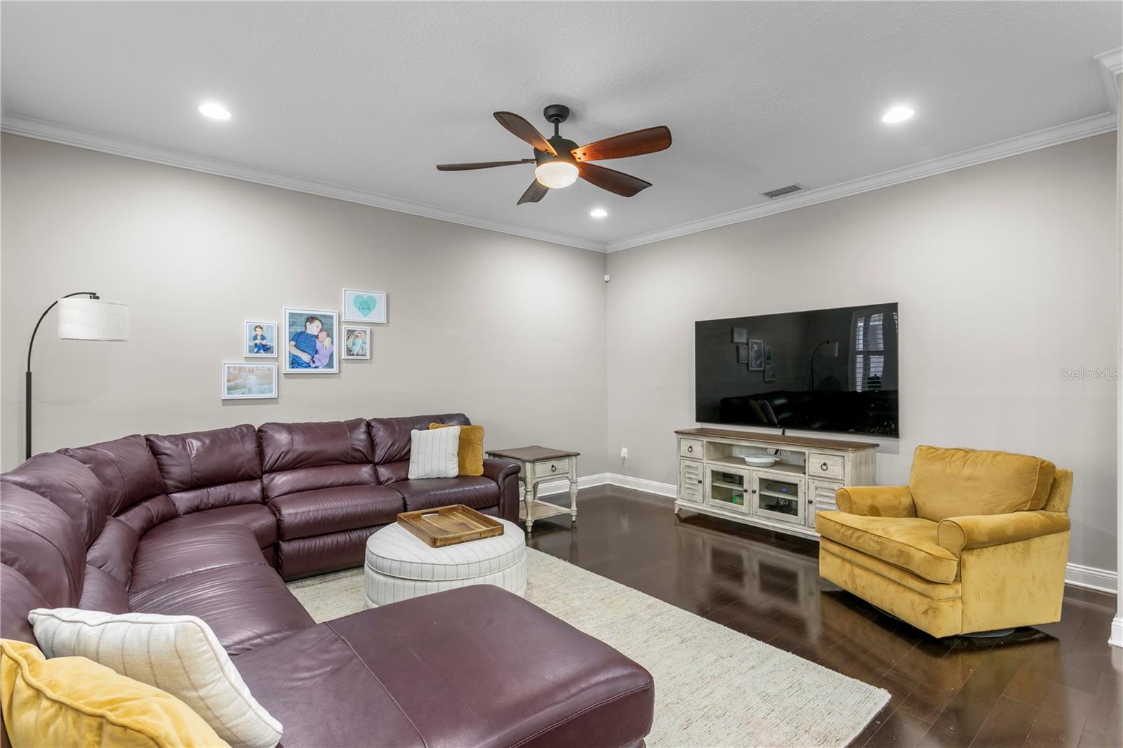 10121 KINGSBRIDGE AVE