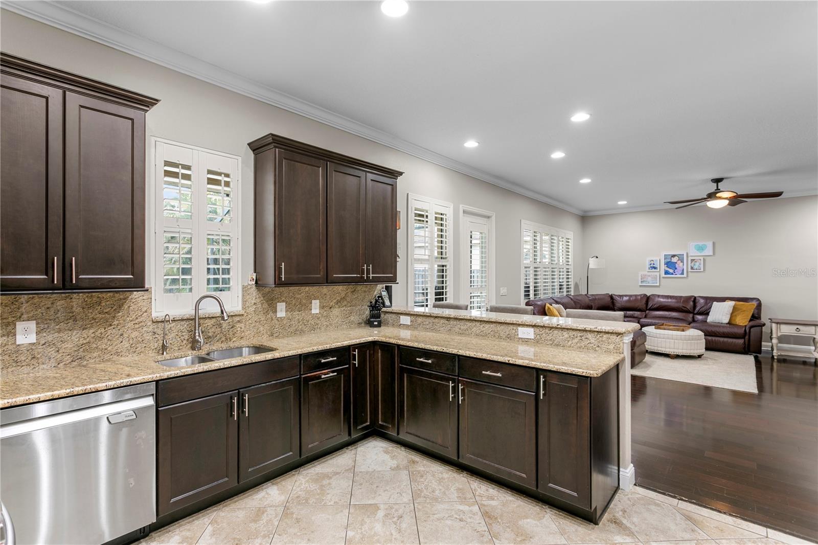 10121 KINGSBRIDGE AVE