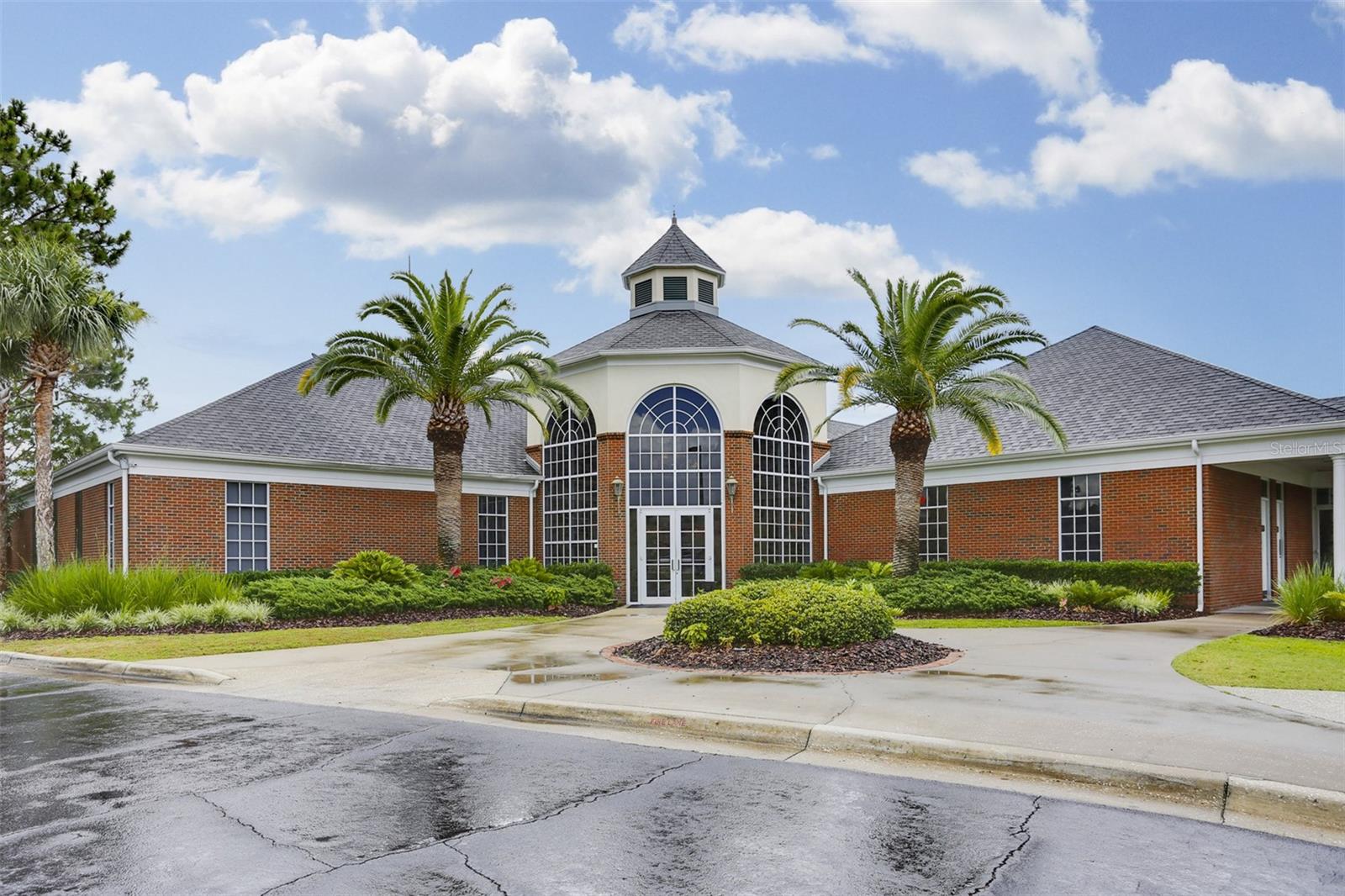 10121 KINGSBRIDGE AVE