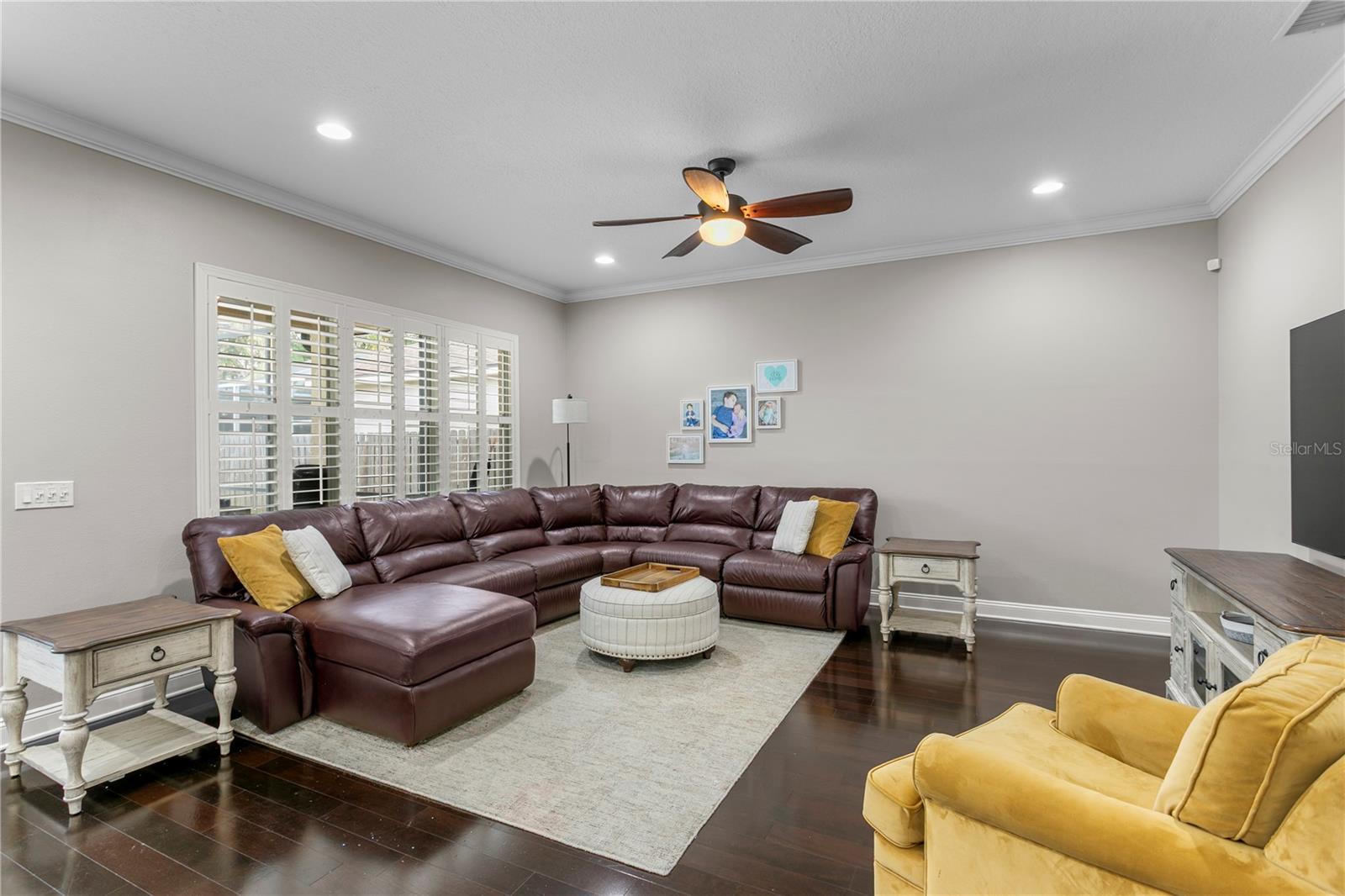 10121 KINGSBRIDGE AVE