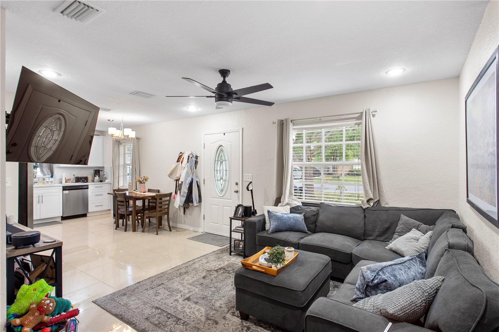 4215 W BAY VISTA AVE