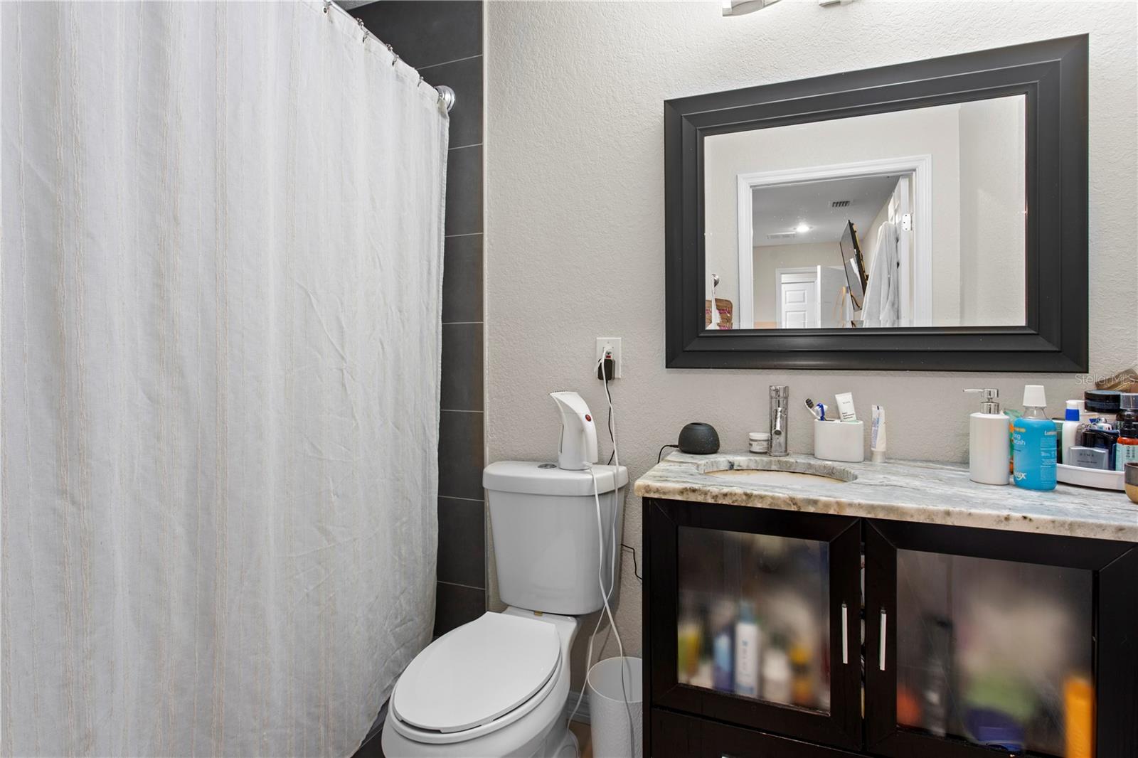 4215 W BAY VISTA AVE