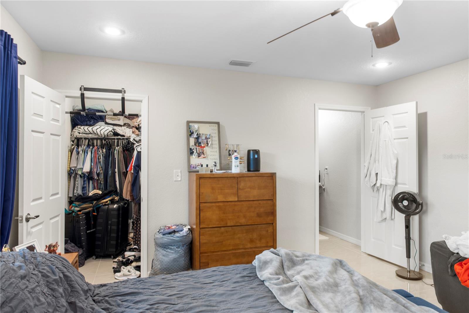 4215 W BAY VISTA AVE