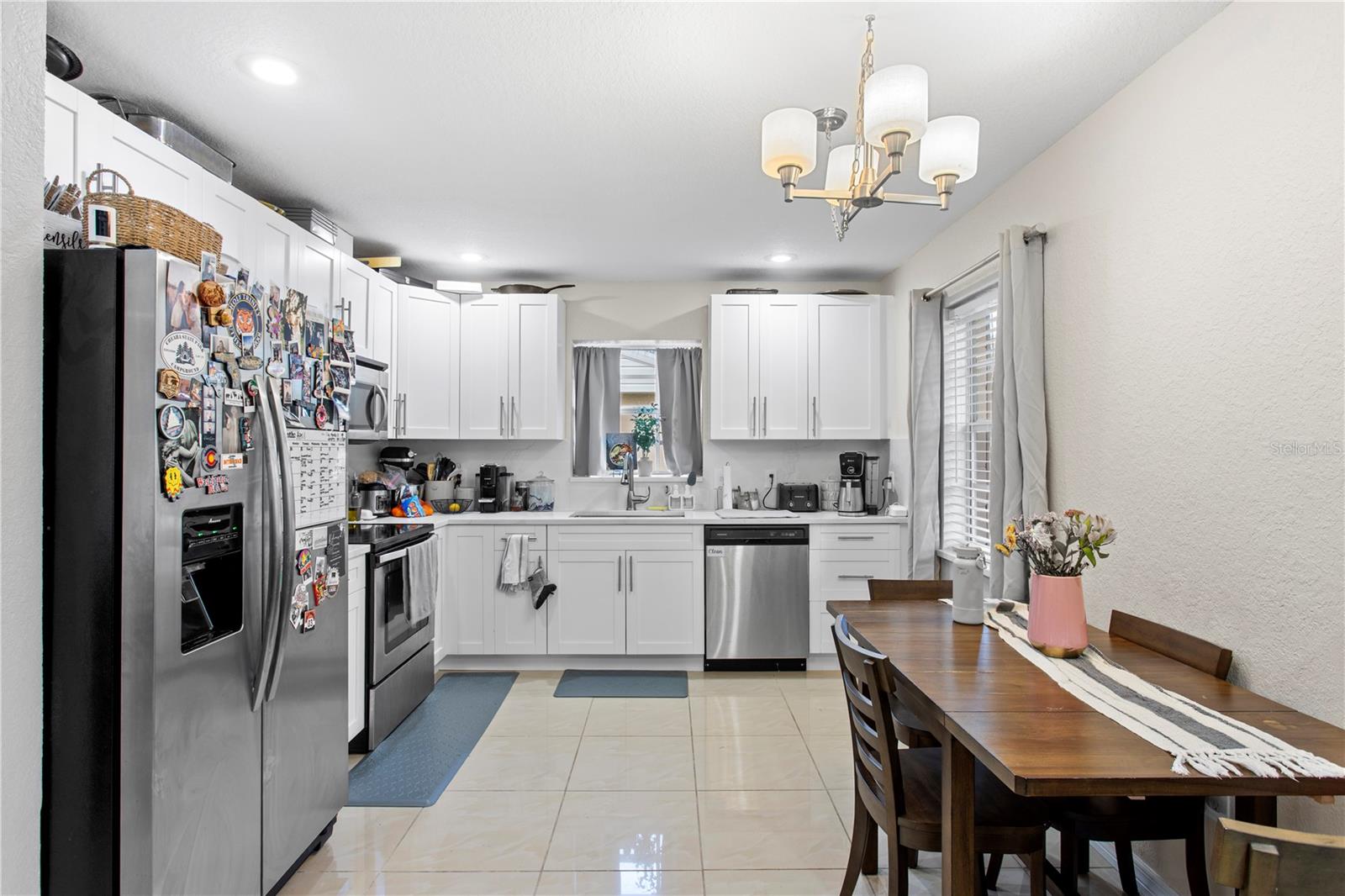 4215 W BAY VISTA AVE