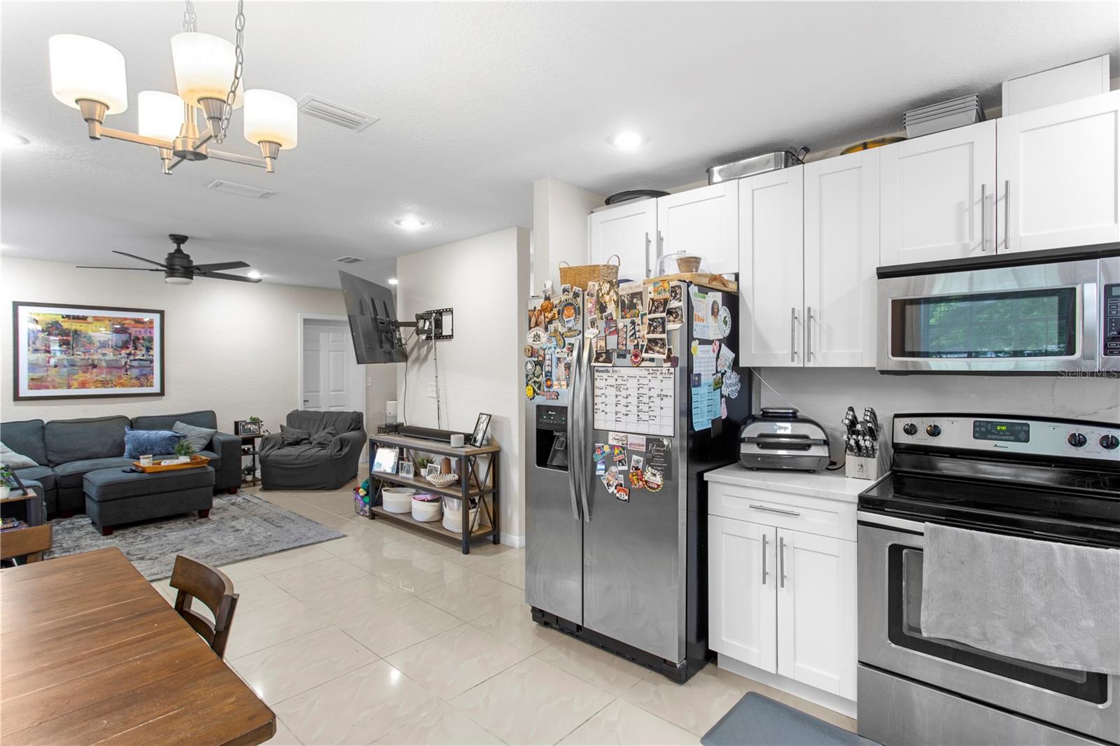 4215 W BAY VISTA AVE