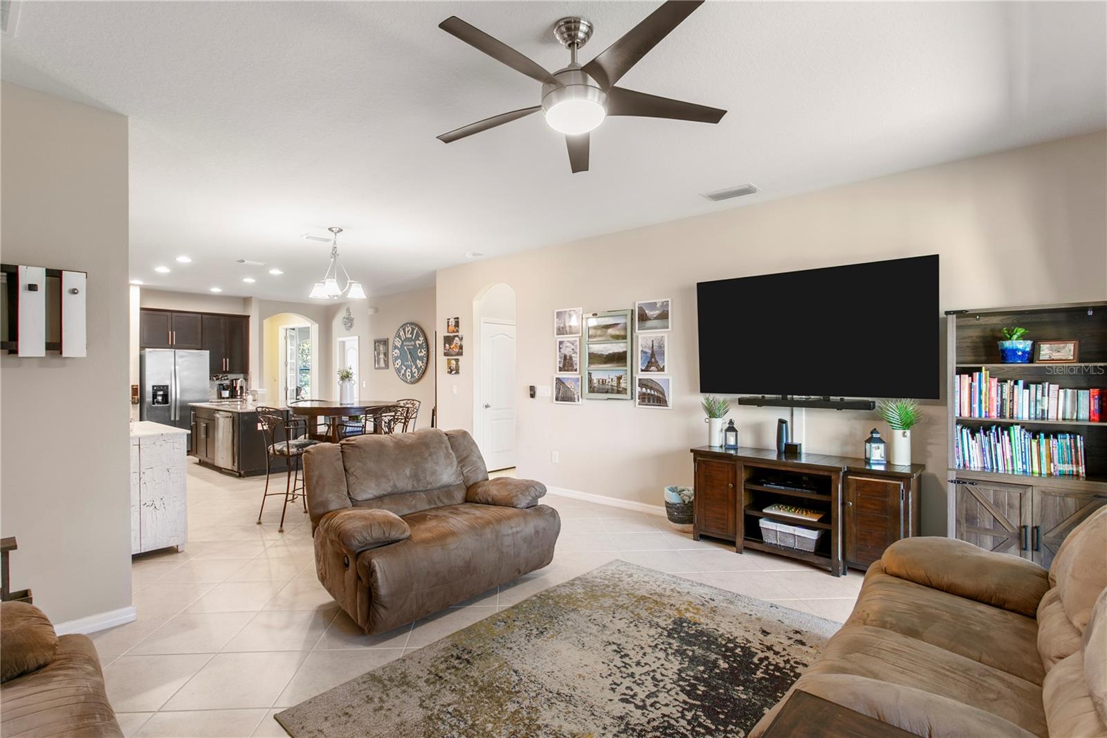 11412 LAKE LUCAYA DR