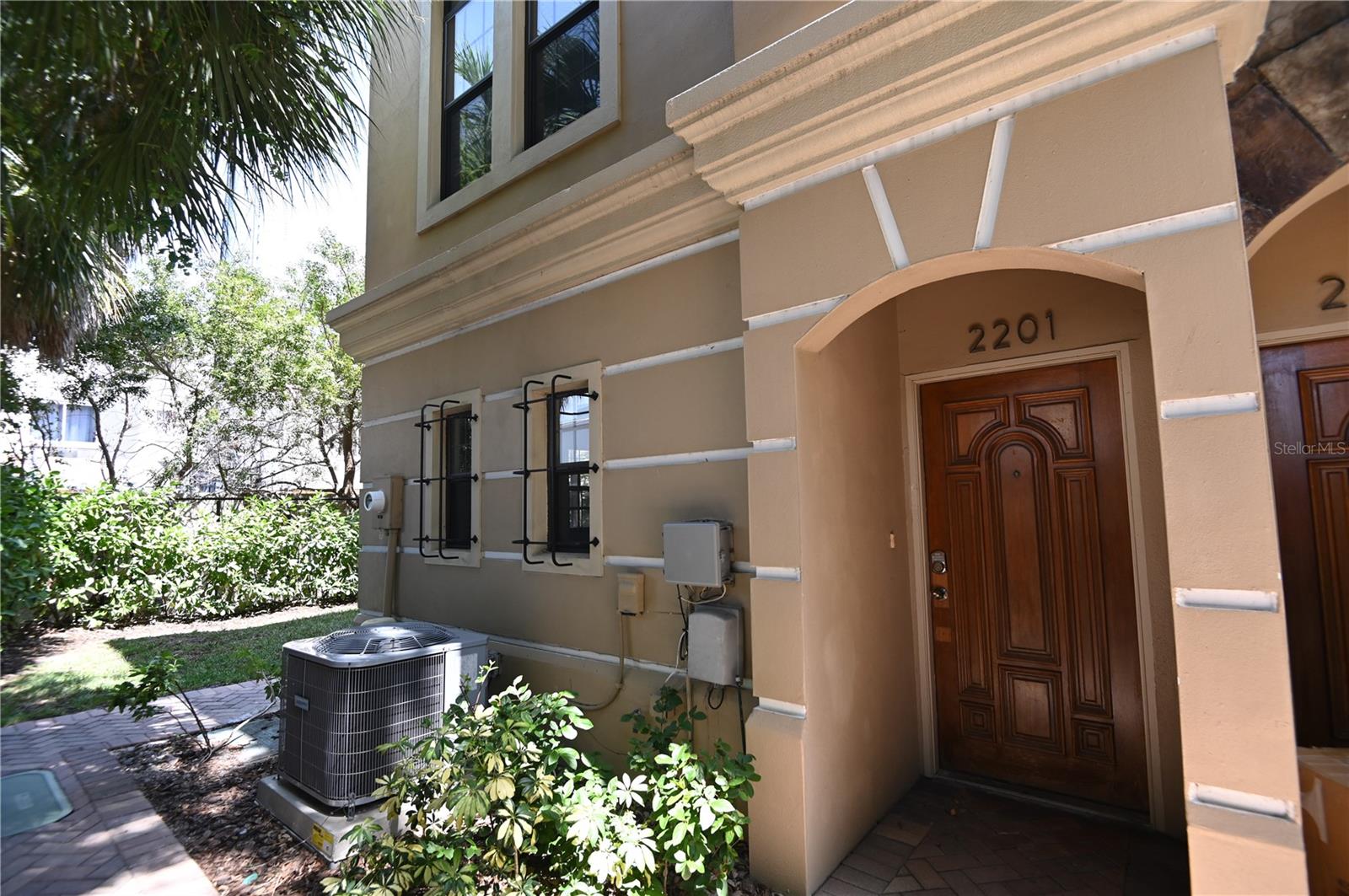 2201 SOHO BAY CT