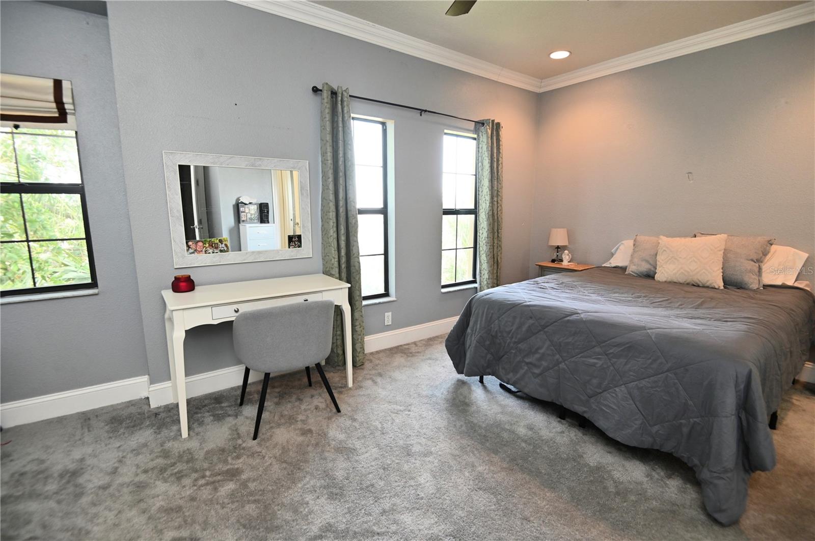 2201 SOHO BAY CT