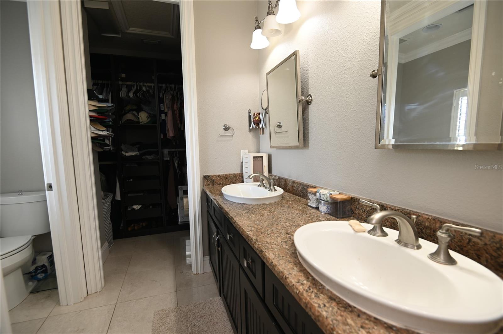2201 SOHO BAY CT