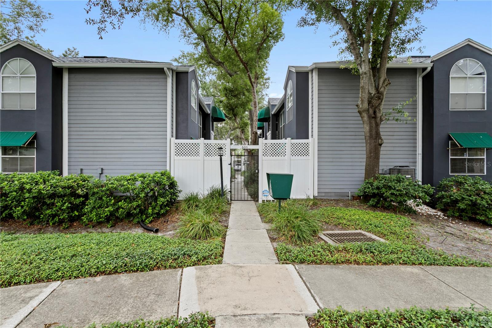 606 S ALBANY AVE #17
