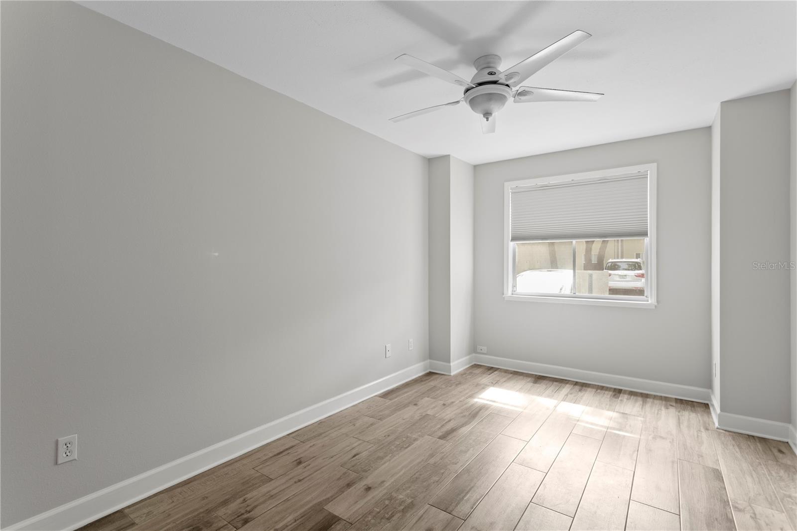 606 S ALBANY AVE #17