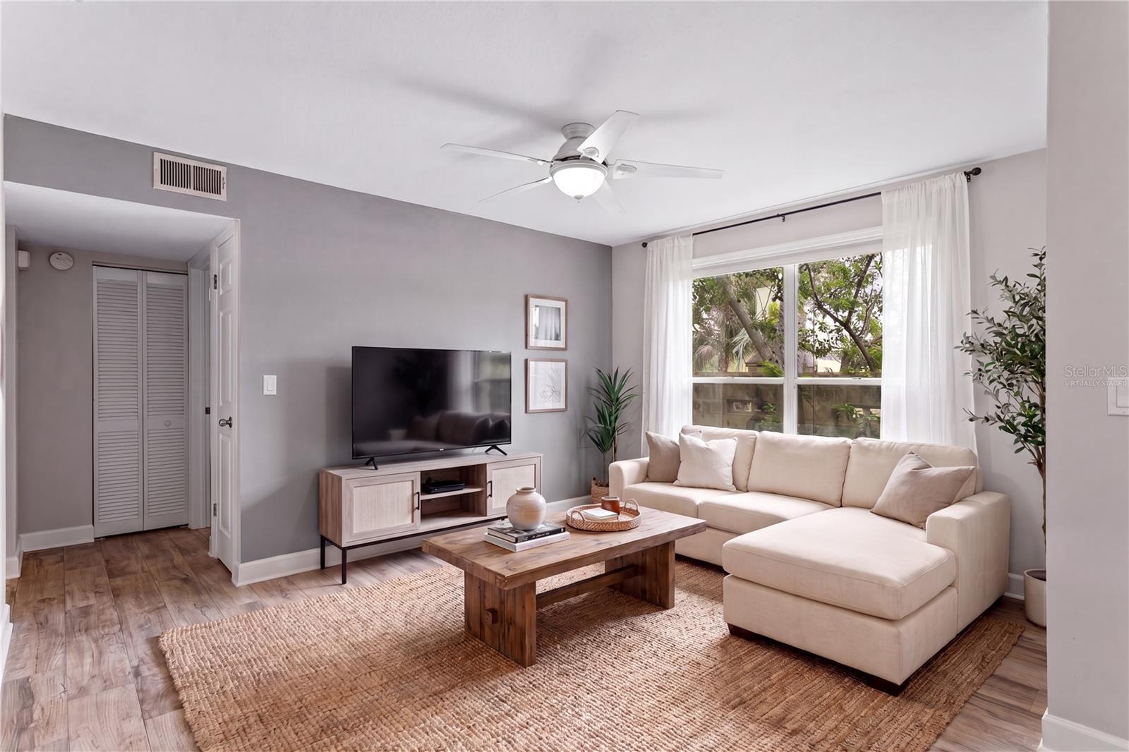 606 S ALBANY AVE #17