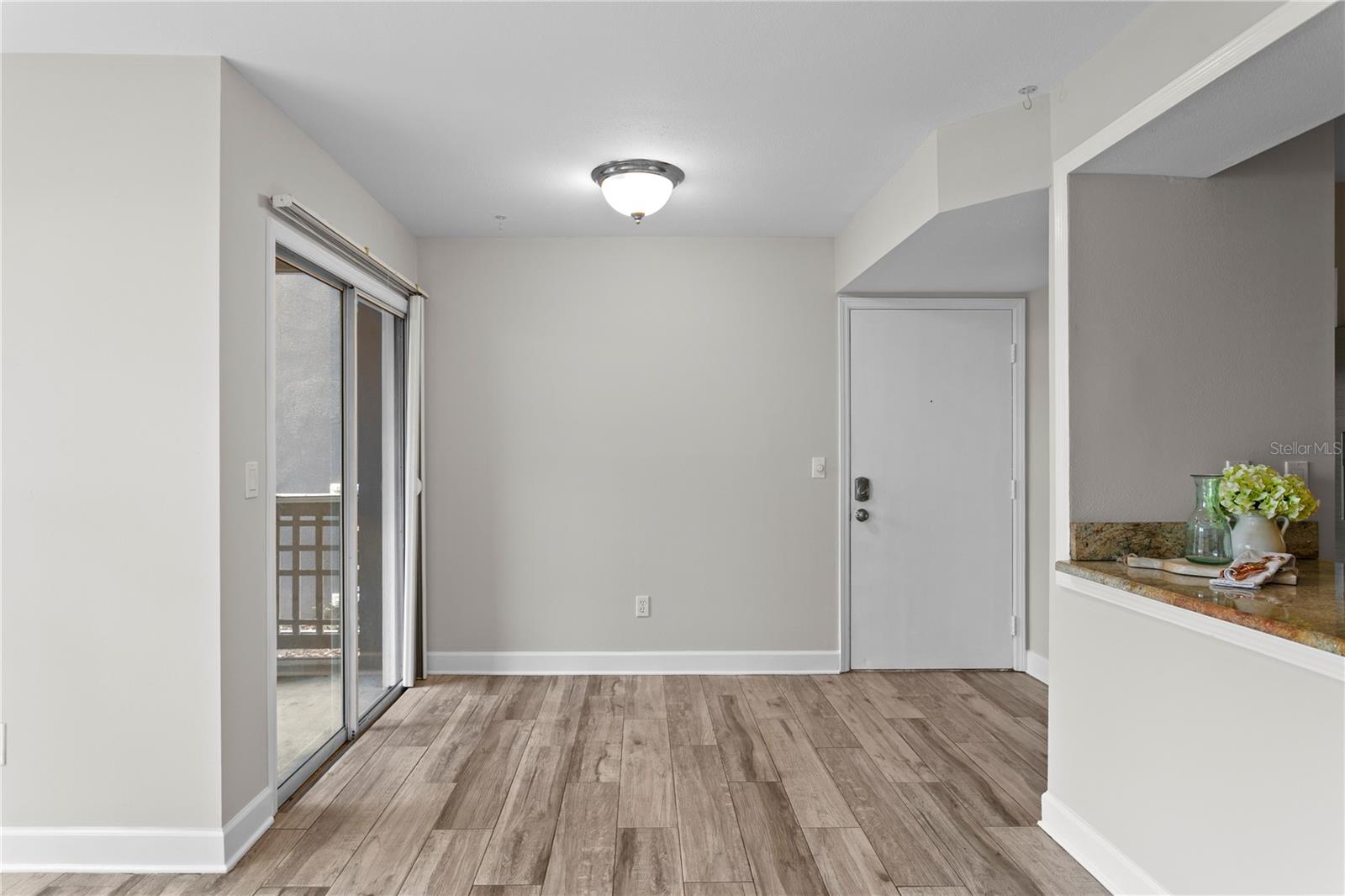 606 S ALBANY AVE #17
