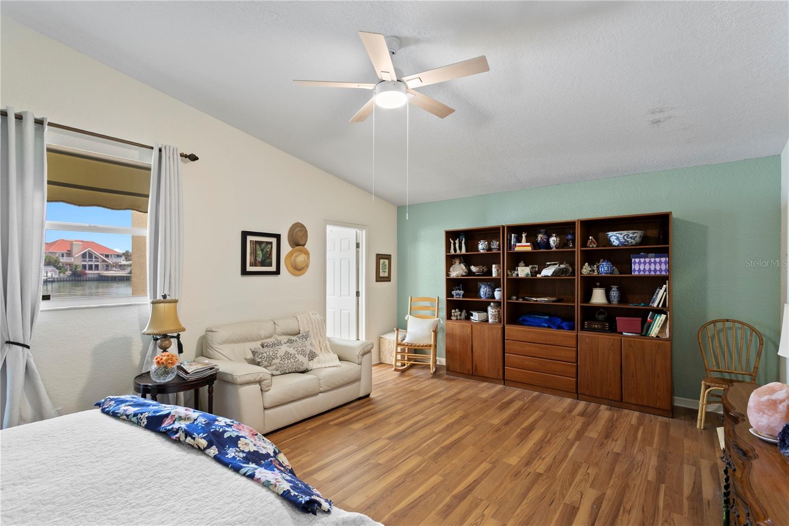 115 ALETA DR