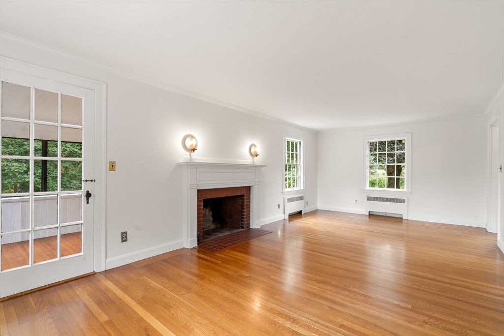 27 Farm Road