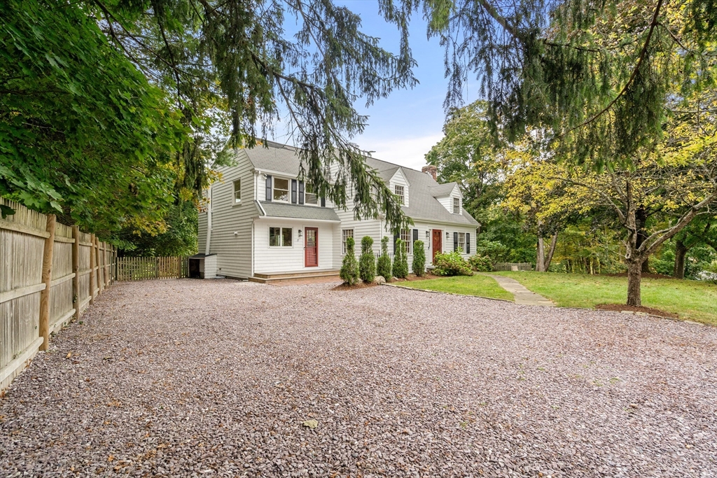 27 Farm Road