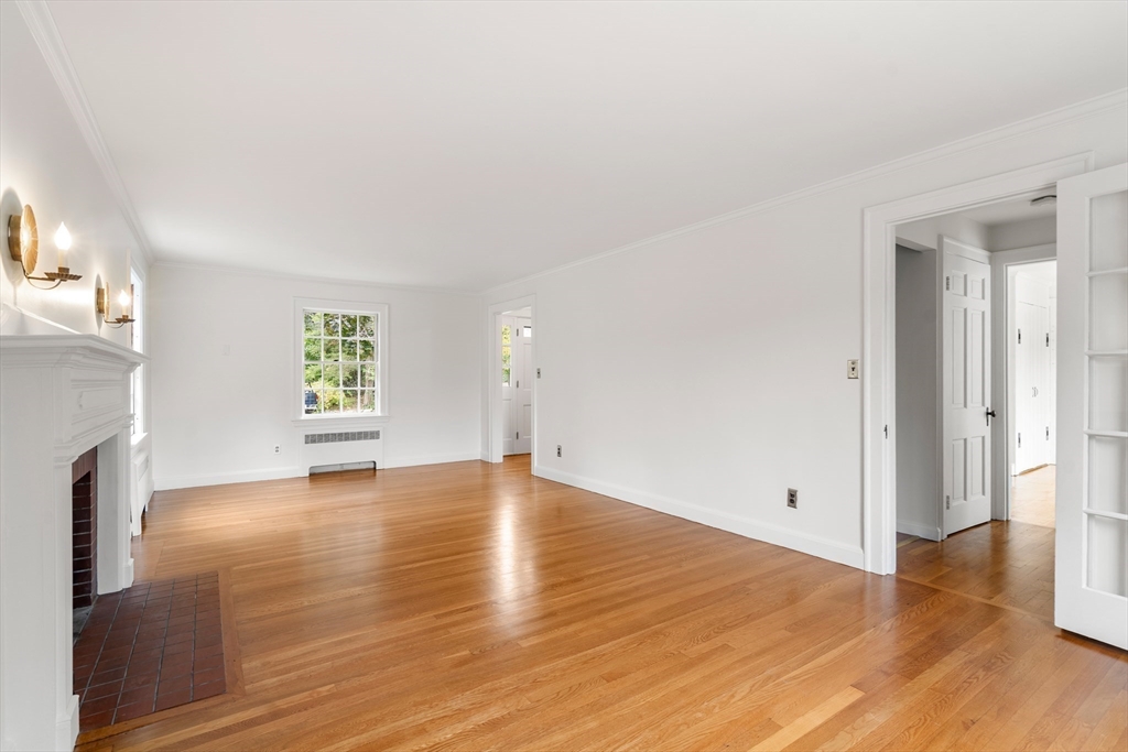 27 Farm Road