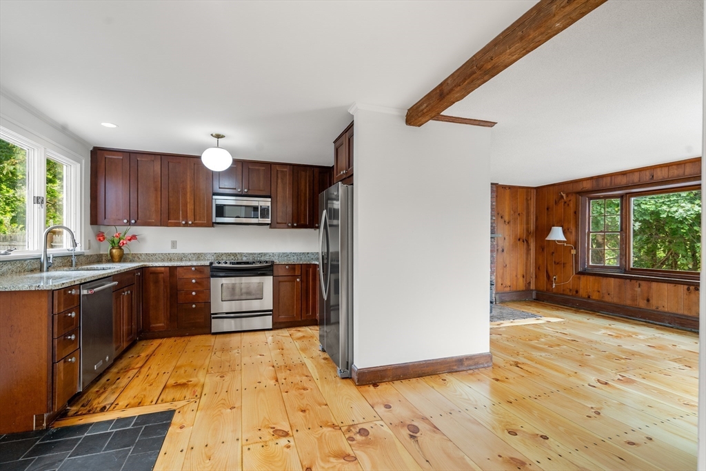 27 Farm Road