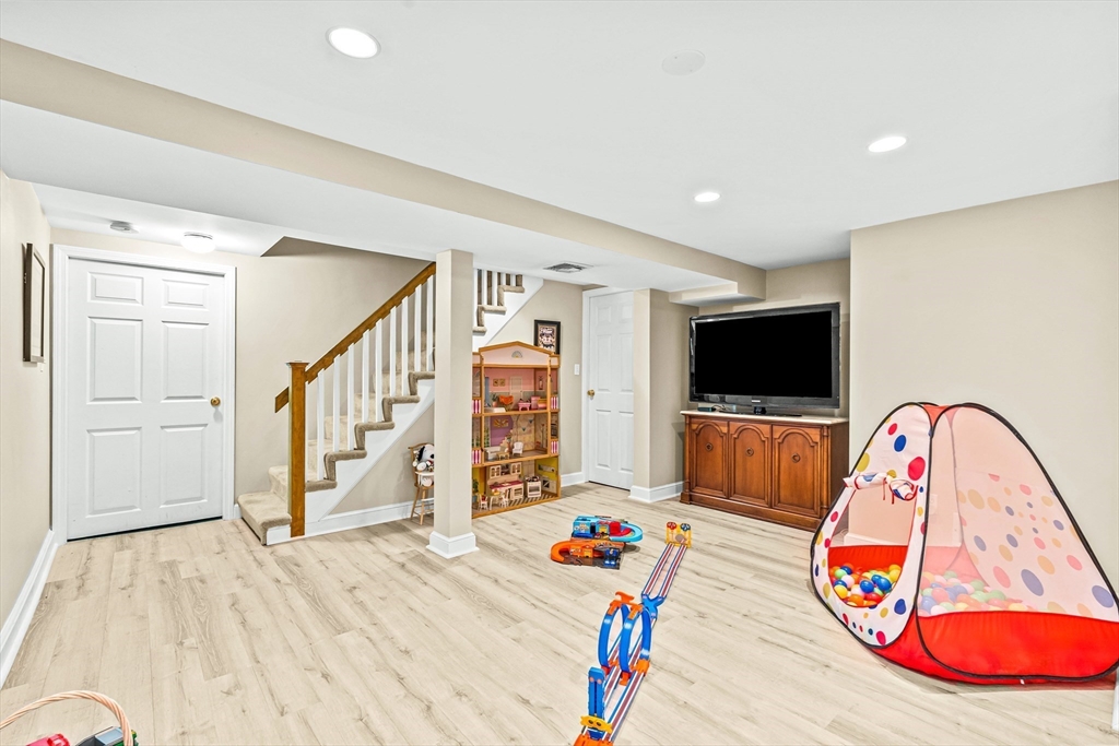 111 Pilgrim Rd