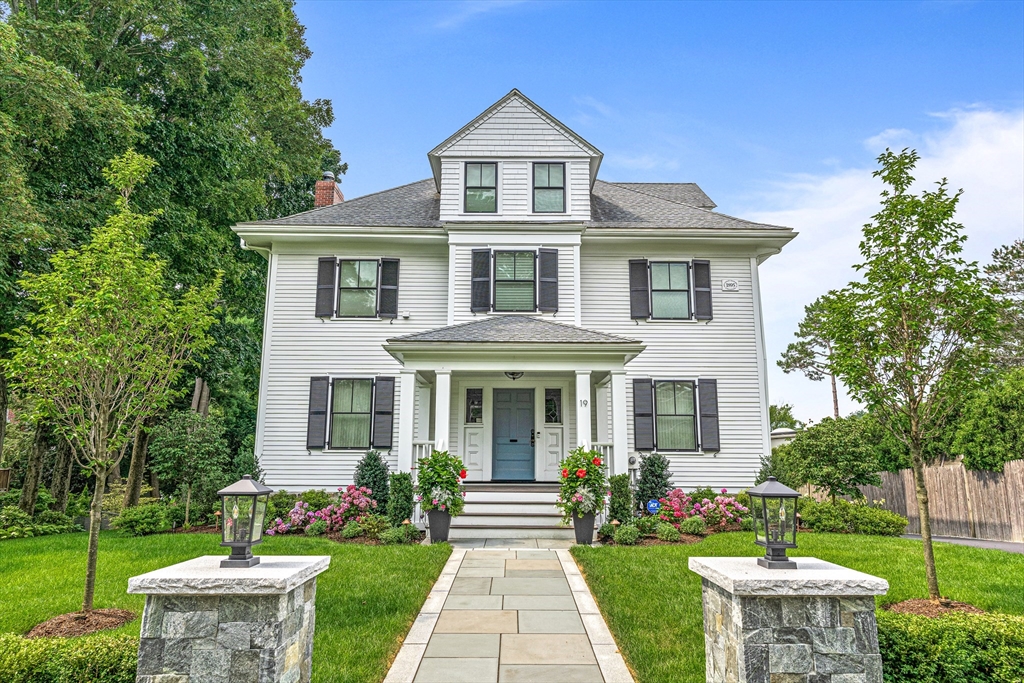 19 Abbott Rd