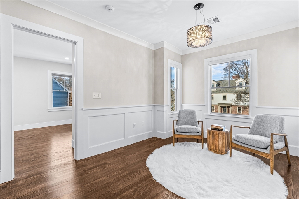 19 Abbott Rd