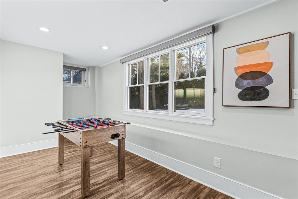 19 Abbott Rd
