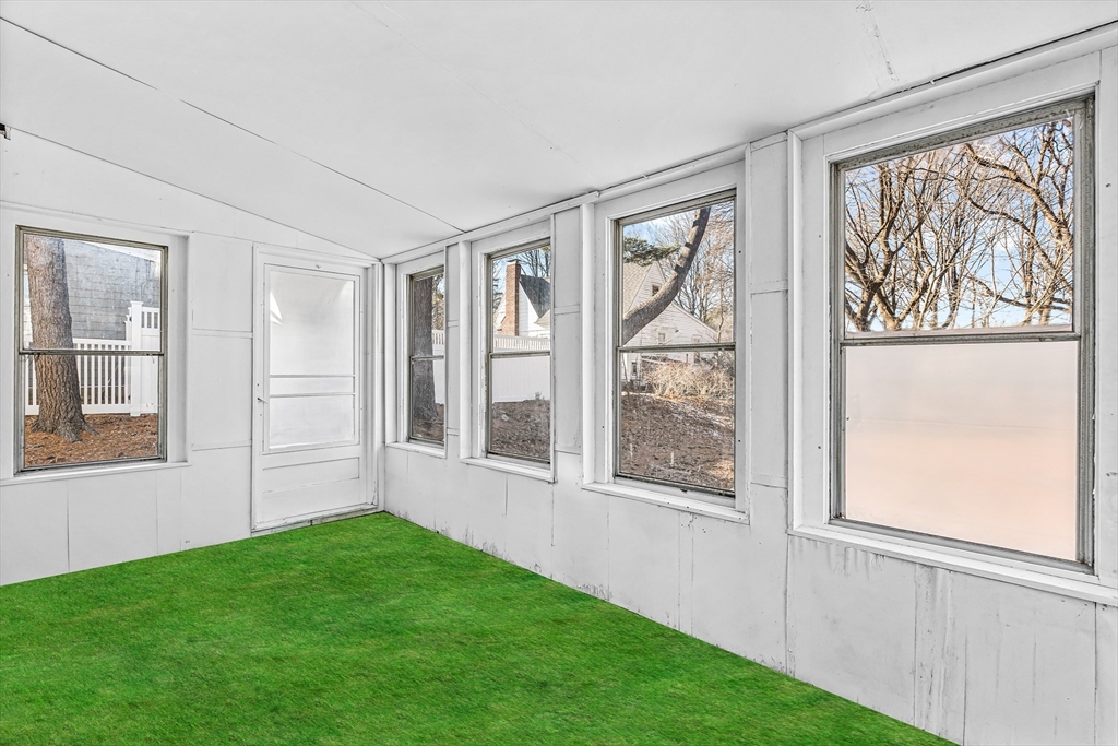 12 Mellon Rd