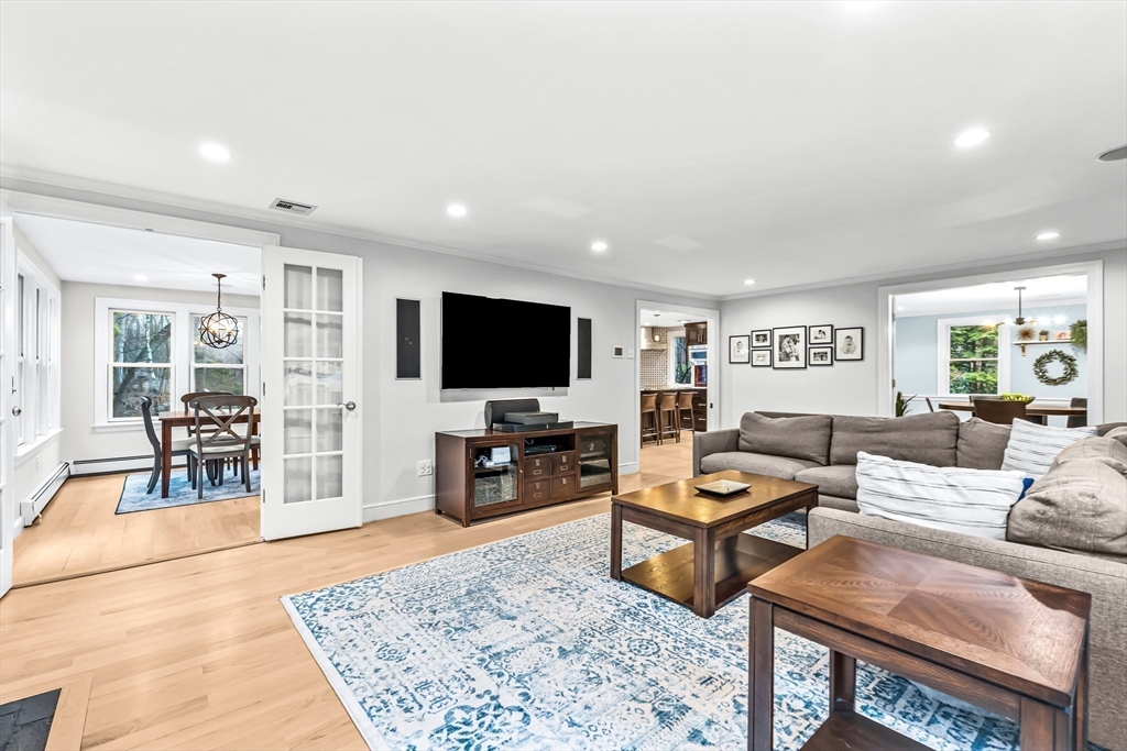 15 Bakers Hill Rd