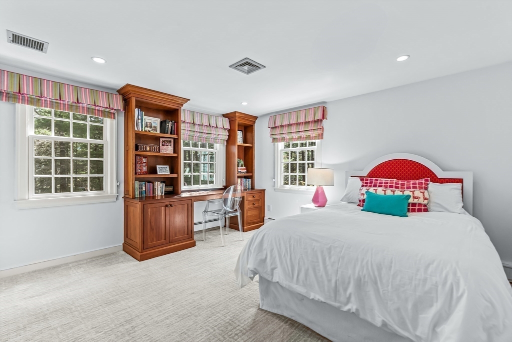 22 Chadwick Rd