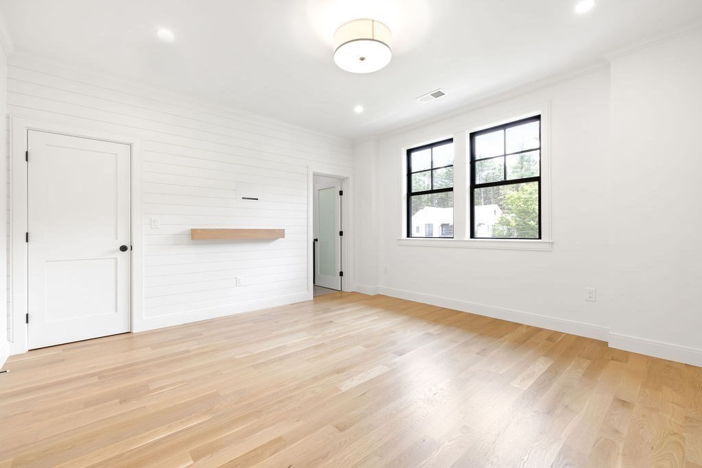 43 Whitman Road