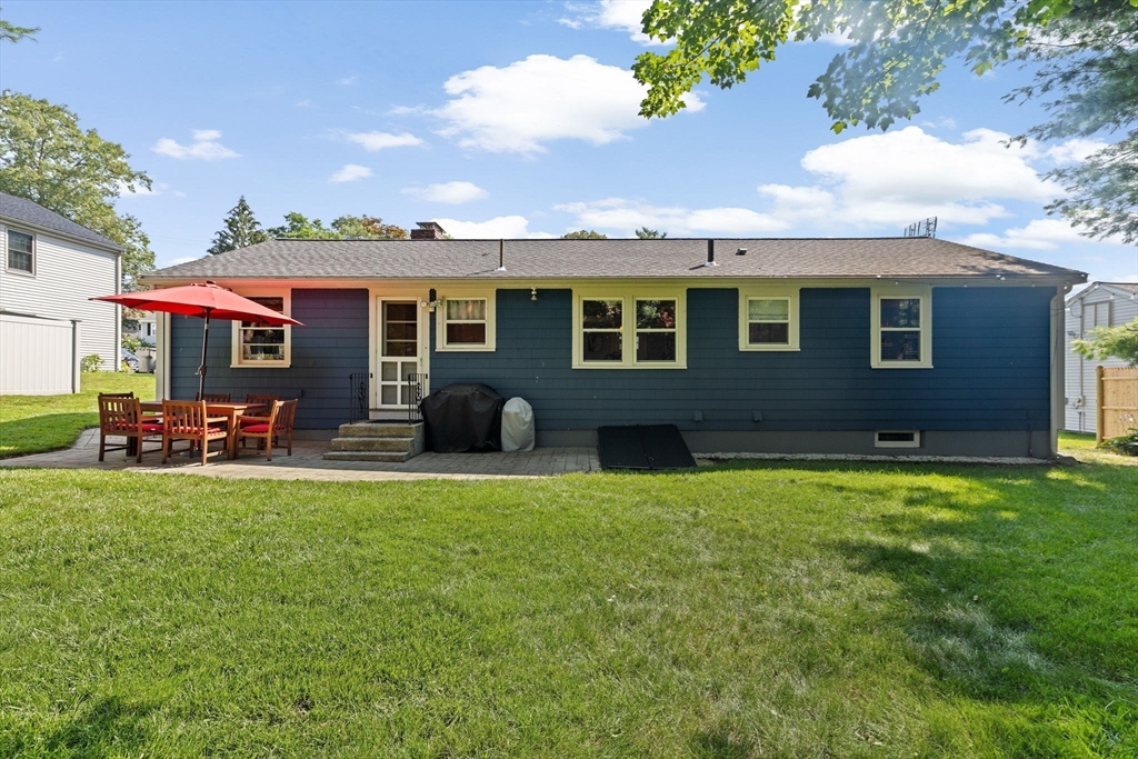 122 Lockland Ave