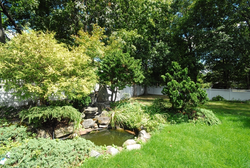 53 Sarah Way