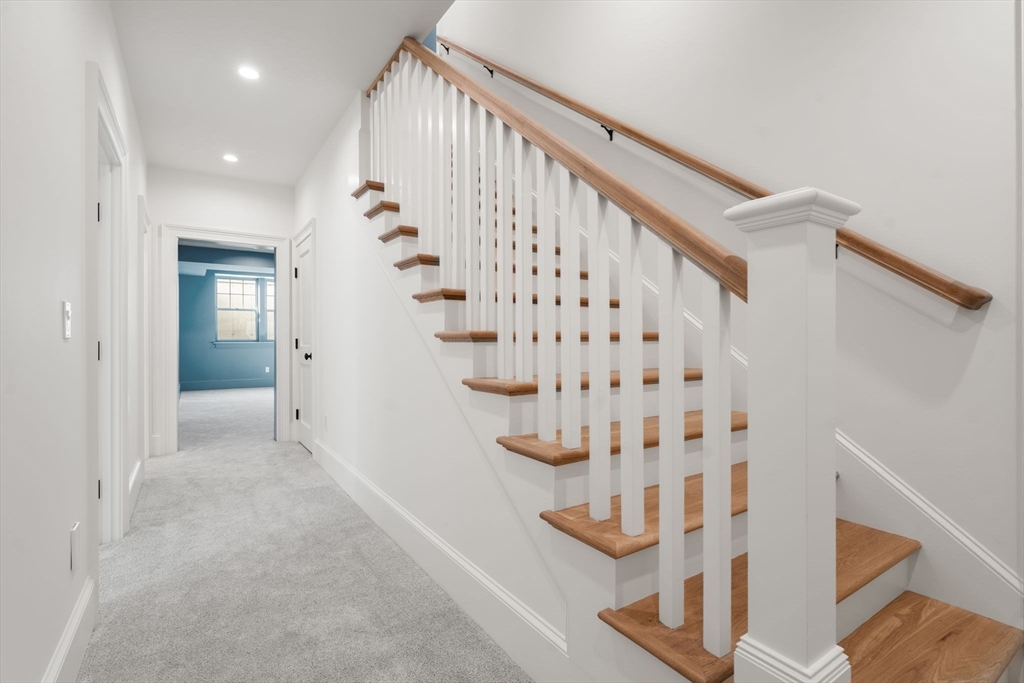32 S. Woodside Ave