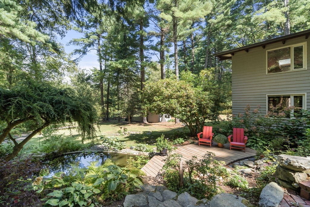 54 Prospect Street, Sherborn
