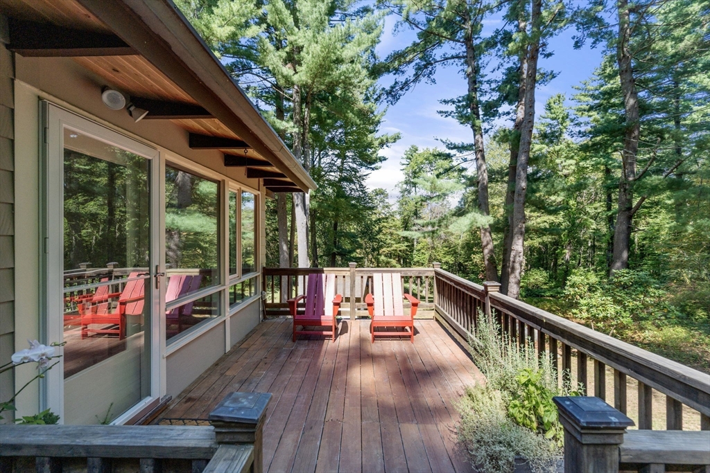 54 Prospect Street, Sherborn