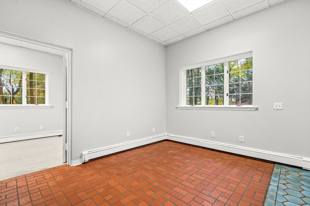 460 Worcester Street, Wellesley