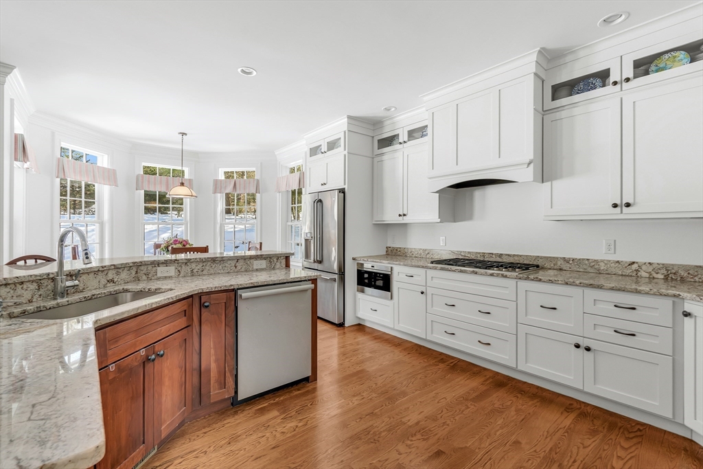 4 Dancer Farm Dr