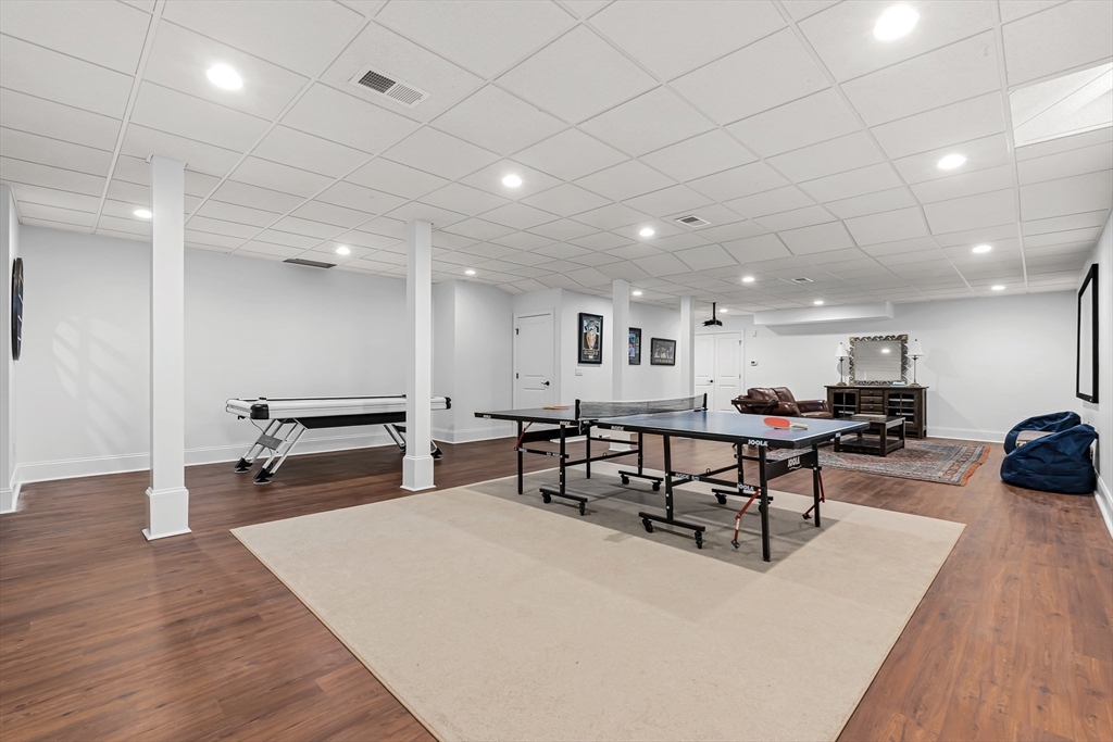 4 Dancer Farm Dr
