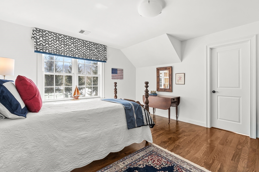 4 Dancer Farm Dr