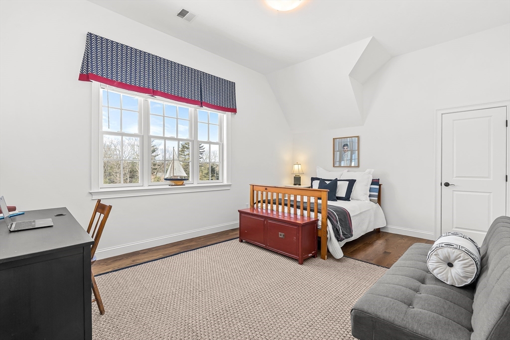 4 Dancer Farm Dr