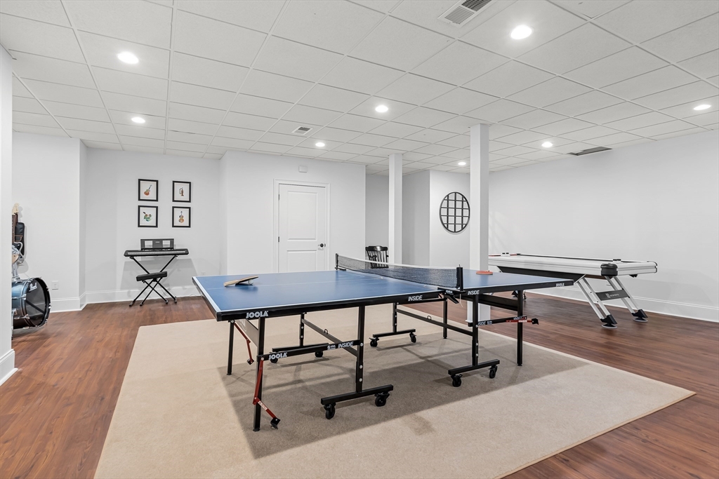 4 Dancer Farm Dr